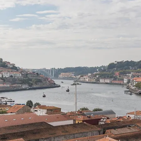 2br Flat W/ Ac & Great Views By Lovelystay