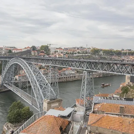 2br Flat W/ Ac & Great Views By Lovelystay * Vila Nova de Gaia